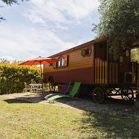 Roulotte Chez Manon En Luberon Tente de luxe